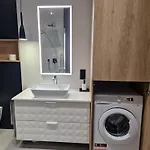 Tesorio Modern Balcony & Parking Apartment *