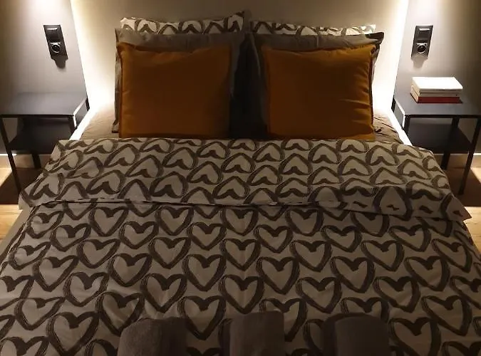 Tesorio - Ac, Balcony, Free Parking