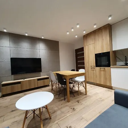 Tesorio - Ac, Balcony, Free Parking 아파트 *