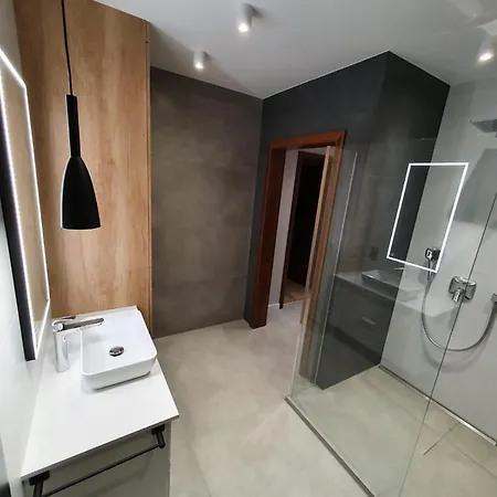 Tesorio - Ac, Balcony, Free Parking Breslavia