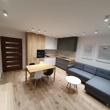 Tesorio - Ac, Balcony, Free Parking 아파트