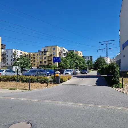 Tesorio Modern Aircon & Parking Apartment