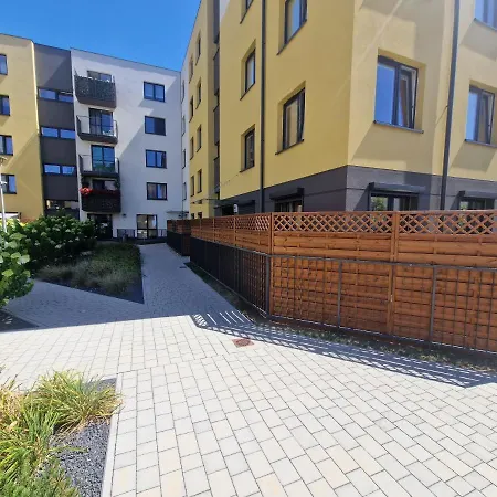 Tesorio Modern Aircon & Parking Apartment Breslau