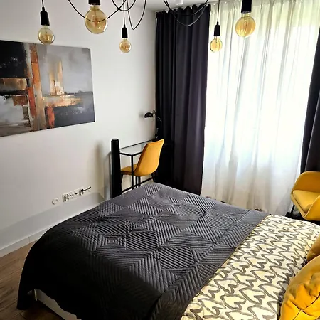 Tesorio Modern Balcony & Parking Apartamento Breslavia