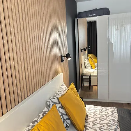 Apartment Tesorio Modern Aircon & Parking Breslau